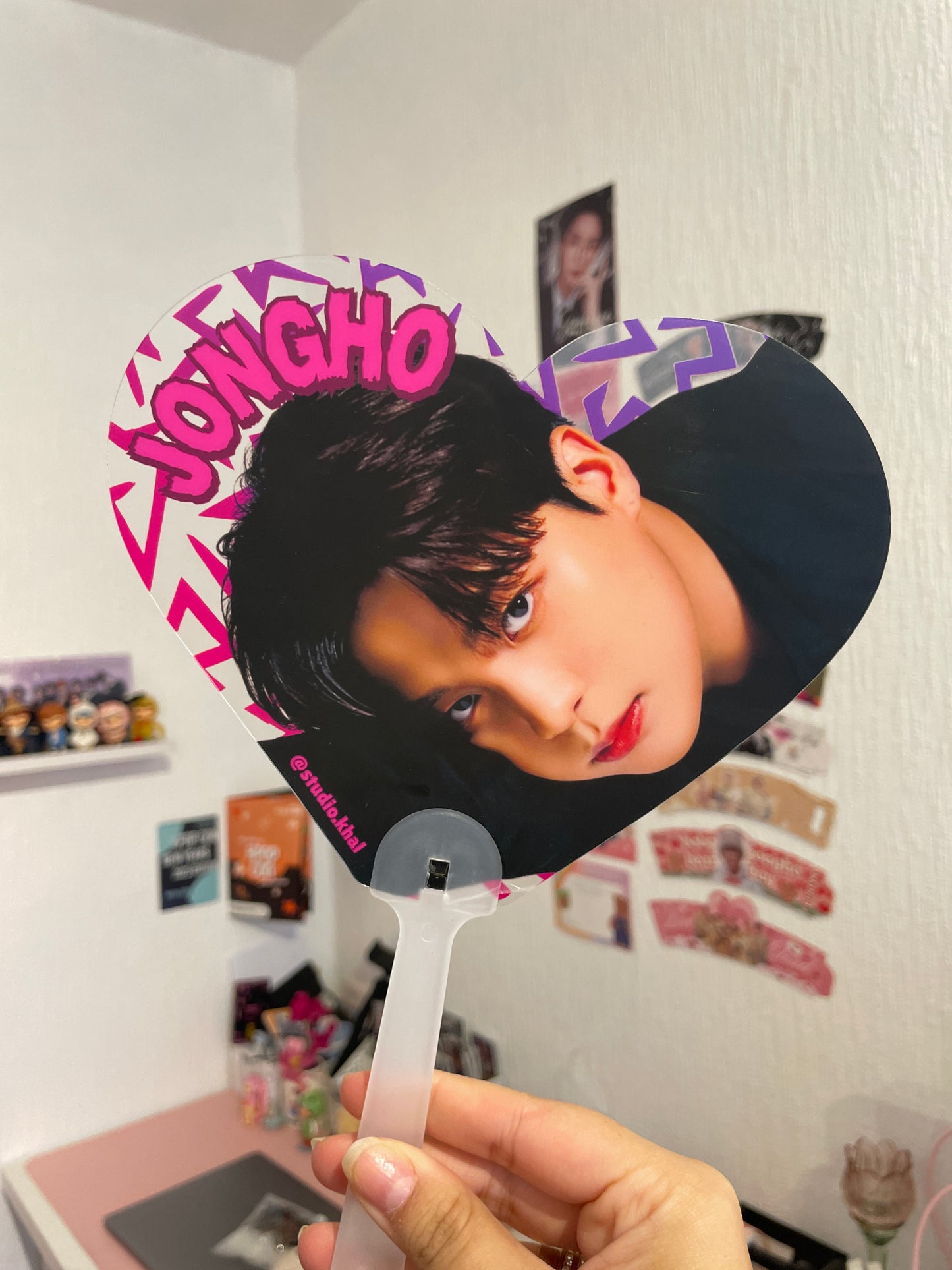 Bang Chan, Lee Know & Jongho Heart-shaped Pickets